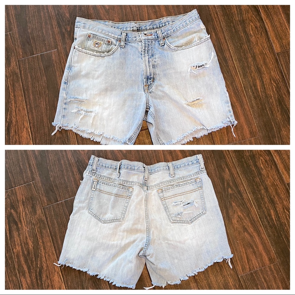 Cinch Distressed Shorts